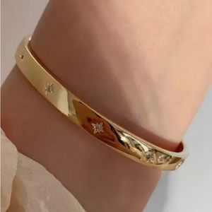 Star cuff bracelet